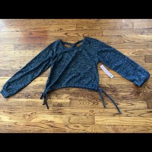 Crave Fame super cute sweater top thin